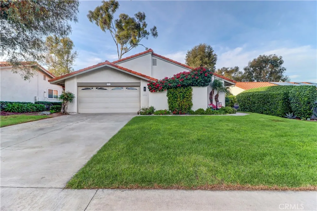 5415 Via Carrizo, Laguna Woods, California 92637 home-pic-0